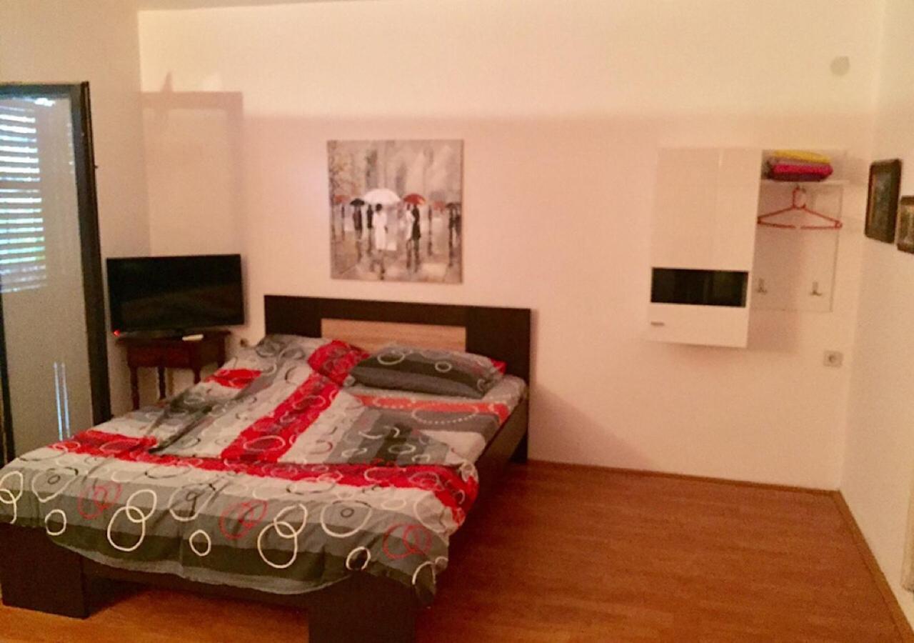 Dusica Apartmani Ягодина Экстерьер фото
