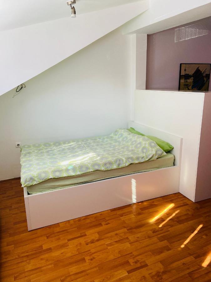 Dusica Apartmani Ягодина Экстерьер фото